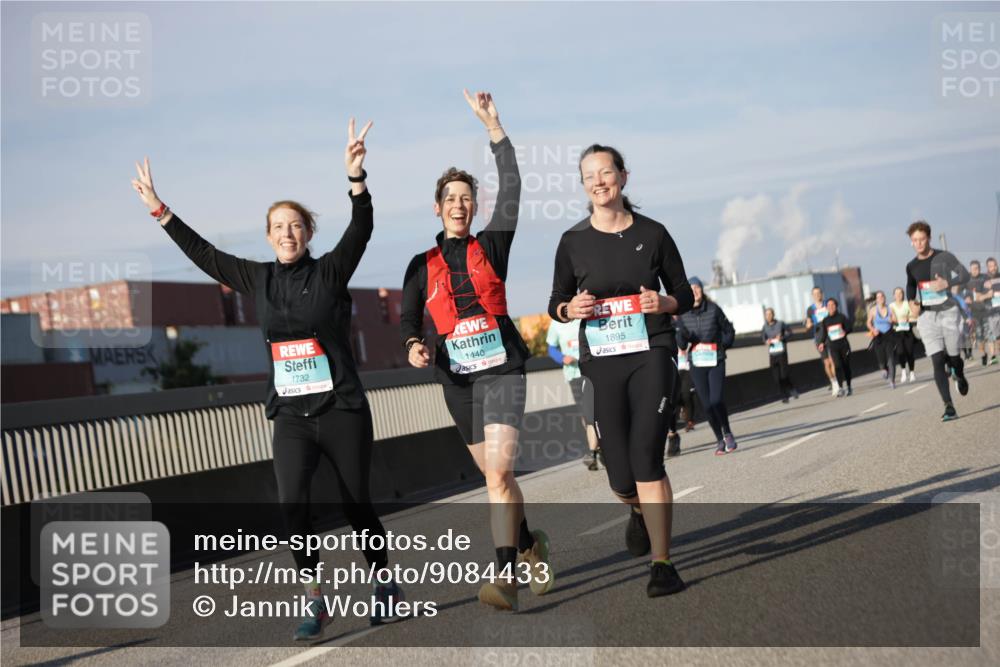 03.10.2025 - Köhlbrandbrückenlauf Jannik Wohlers http://msf.ph/oto/9084433 03.10.2025 10:06:42 Position 3 1732, 1440, 1895 meine-sportfotos.de