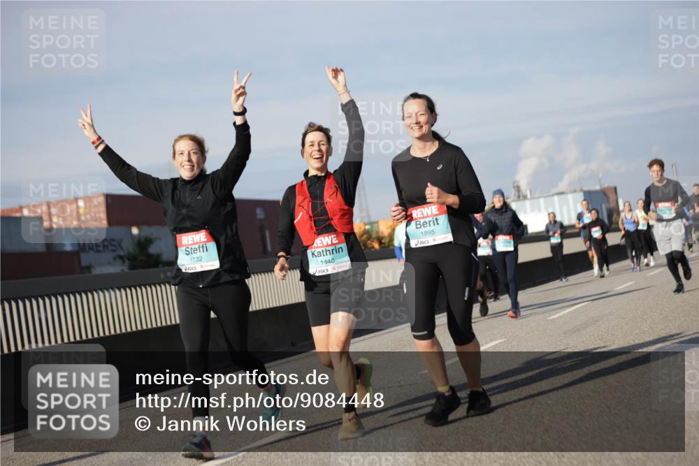 03.10.2025 - Köhlbrandbrückenlauf Jannik Wohlers http://msf.ph/oto/9084448 03.10.2025 10:06:42 Position 3 1732, 1440, 1895 meine-sportfotos.de