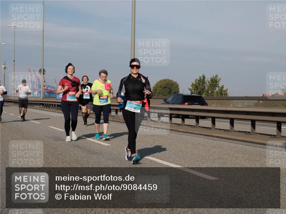 03.10.2025 - Köhlbrandbrückenlauf Fabian Wolf http://msf.ph/oto/9084459 03.10.2025 10:19:53 Position 3 3290, 3289, 2795 meine-sportfotos.de