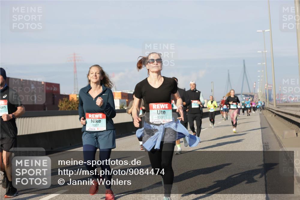 03.10.2025 - Köhlbrandbrückenlauf Jannik Wohlers http://msf.ph/oto/9084474 03.10.2025 09:56:21 Position 3 1327, 1331 meine-sportfotos.de