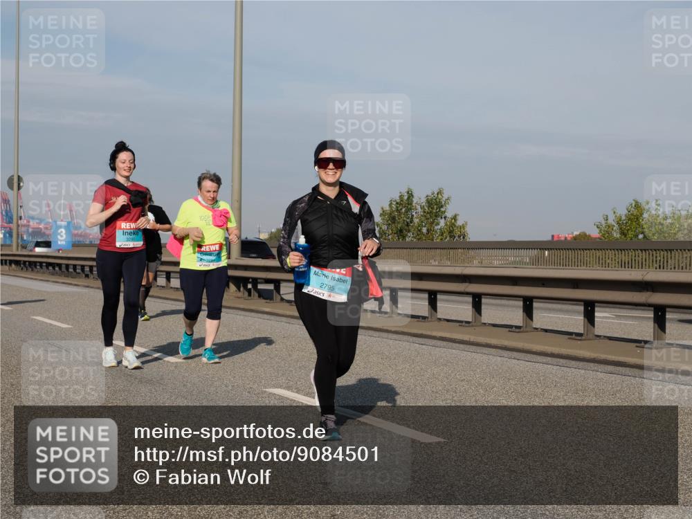 03.10.2025 - Köhlbrandbrückenlauf Fabian Wolf http://msf.ph/oto/9084501 03.10.2025 10:19:54 Position 3 3290, 3, 2795 meine-sportfotos.de