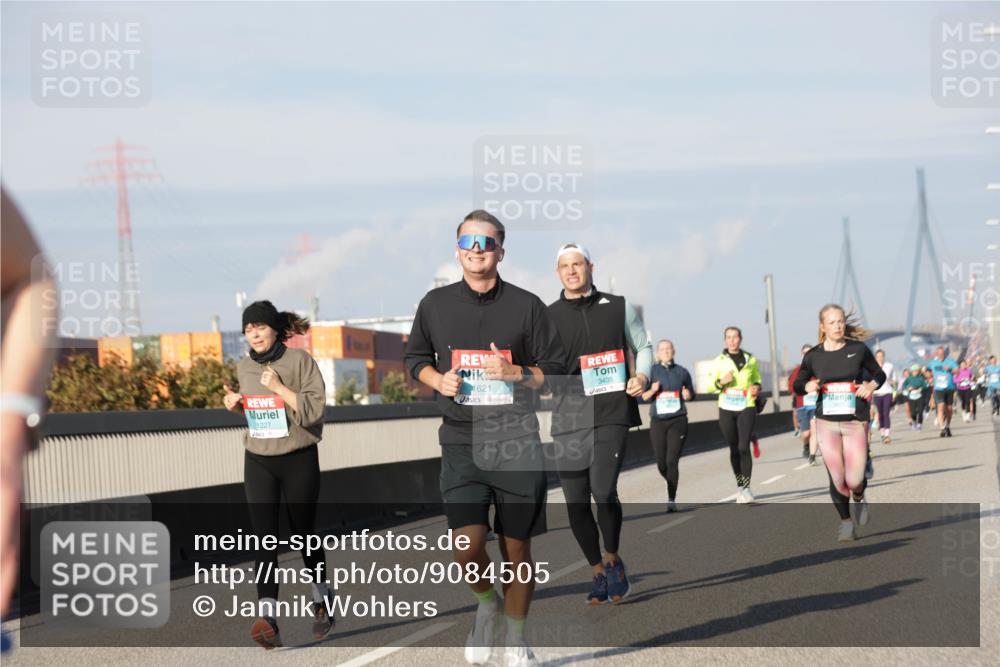 03.10.2025 - Köhlbrandbrückenlauf Jannik Wohlers http://msf.ph/oto/9084505 03.10.2025 09:56:22 Position 3 1621, 3435, 1227 meine-sportfotos.de