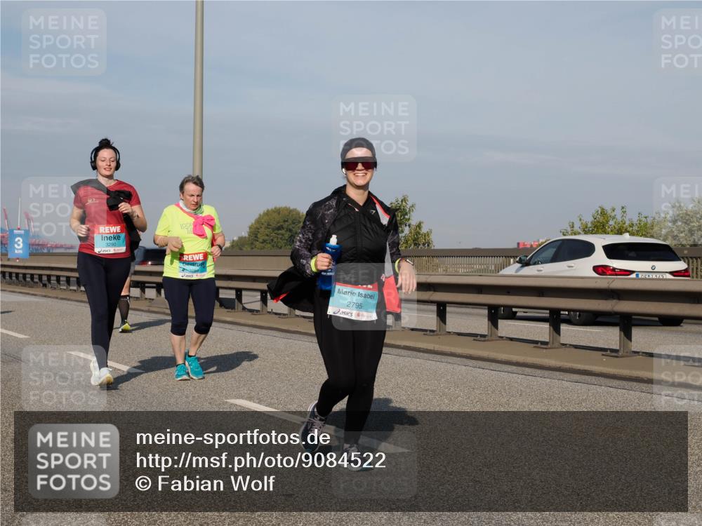 03.10.2025 - Köhlbrandbrückenlauf Fabian Wolf http://msf.ph/oto/9084522 03.10.2025 10:19:54 Position 3 3, 3290, 3289, 2795, 11, 2 meine-sportfotos.de