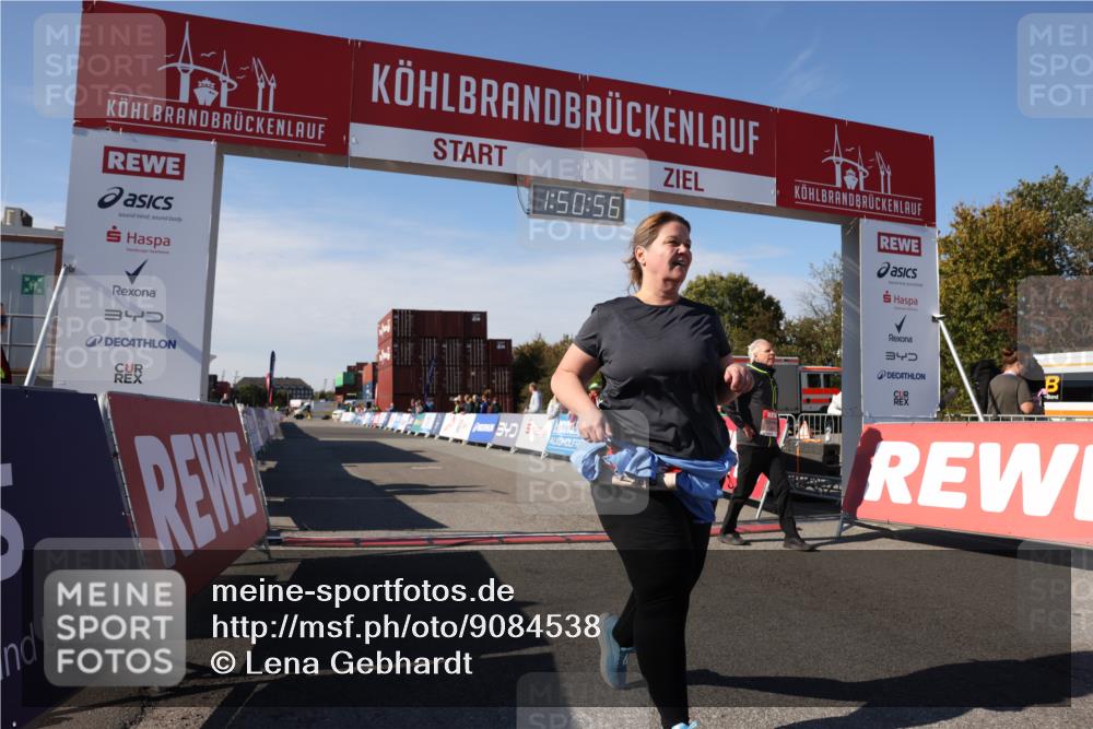 03.10.2025 - Köhlbrandbrückenlauf Lena Gebhardt http://msf.ph/oto/9084538 03.10.2025 13:50:56 Ziel 4851, 5472, 5595, 5992 meine-sportfotos.de