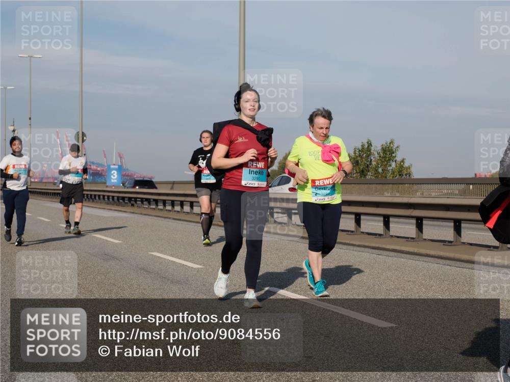 03.10.2025 - Köhlbrandbrückenlauf Fabian Wolf http://msf.ph/oto/9084556 03.10.2025 10:19:56 Position 3 3, 3290 meine-sportfotos.de