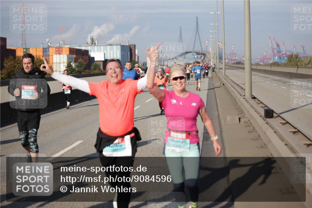 03.10.2025 - Köhlbrandbrückenlauf Jannik Wohlers http://msf.ph/oto/9084596 03.10.2025 10:06:53 Position 3 1759, 1406 meine-sportfotos.de