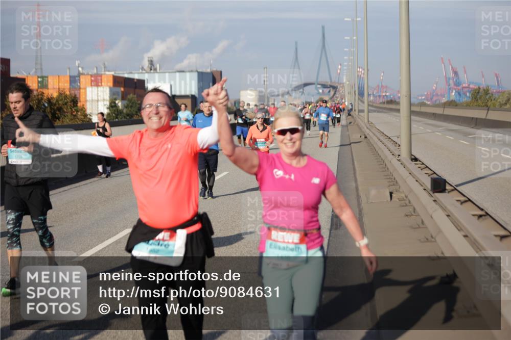03.10.2025 - Köhlbrandbrückenlauf Jannik Wohlers http://msf.ph/oto/9084631 03.10.2025 10:06:53 Position 3 1759, 1436 meine-sportfotos.de