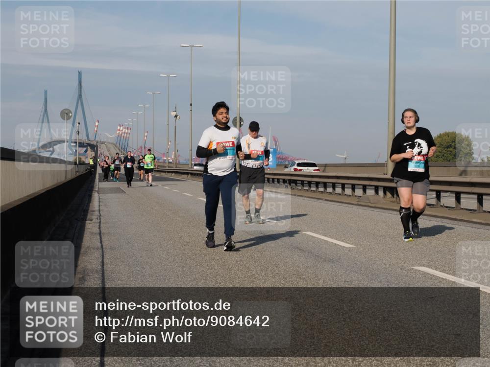 03.10.2025 - Köhlbrandbrückenlauf Fabian Wolf http://msf.ph/oto/9084642 03.10.2025 10:19:58 Position 3 3370 meine-sportfotos.de
