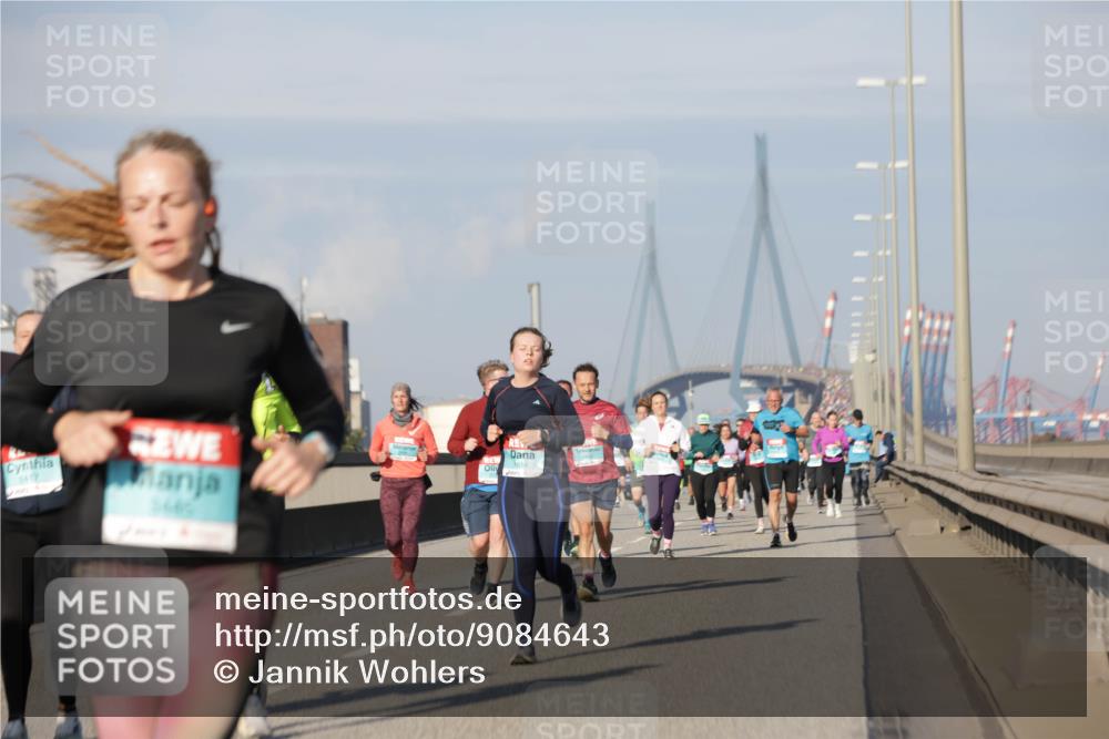03.10.2025 - Köhlbrandbrückenlauf Jannik Wohlers http://msf.ph/oto/9084643 03.10.2025 09:56:26 Position 3 1417, 1654 meine-sportfotos.de