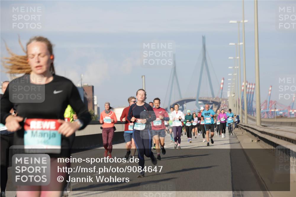 03.10.2025 - Köhlbrandbrückenlauf Jannik Wohlers http://msf.ph/oto/9084647 03.10.2025 09:56:26 Position 3 1654 meine-sportfotos.de