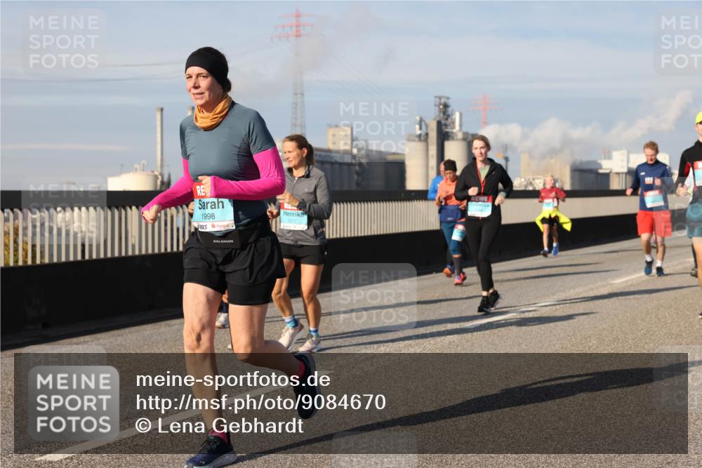 03.10.2025 - Köhlbrandbrückenlauf Lena Gebhardt http://msf.ph/oto/9084670 03.10.2025 10:05:20 Position 2 1998, 1577 meine-sportfotos.de