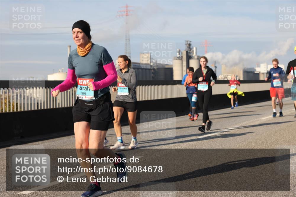 03.10.2025 - Köhlbrandbrückenlauf Lena Gebhardt http://msf.ph/oto/9084678 03.10.2025 10:05:20 Position 2 1998, 1577 meine-sportfotos.de
