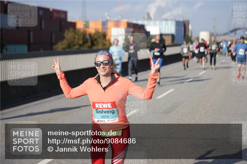 03.10.2025 - Köhlbrandbrückenlauf Jannik Wohlers http://msf.ph/oto/9084686 03.10.2025 10:06:59 Position 3 3074 meine-sportfotos.de