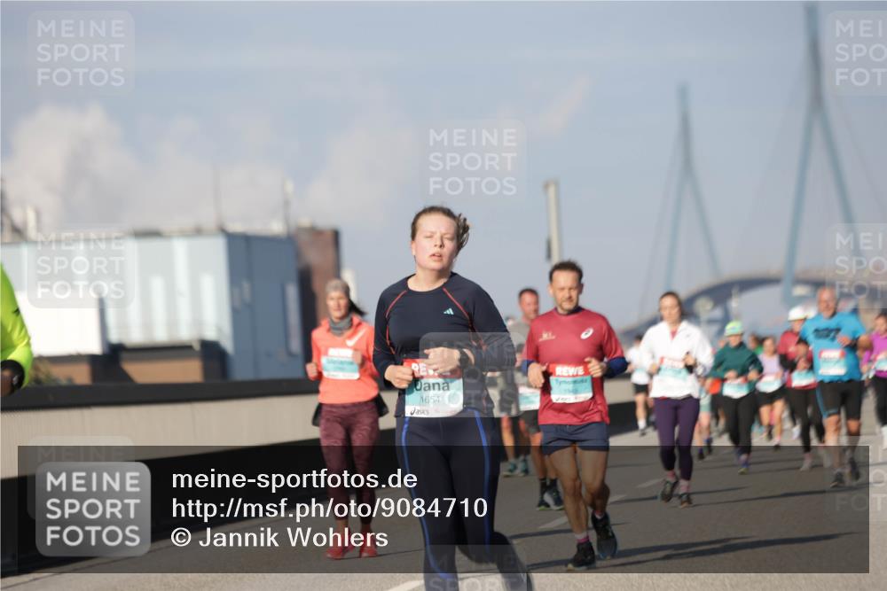03.10.2025 - Köhlbrandbrückenlauf Jannik Wohlers http://msf.ph/oto/9084710 03.10.2025 09:56:27 Position 3 1654 meine-sportfotos.de