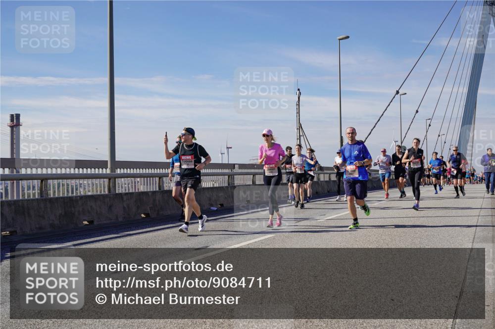03.10.2025 - Köhlbrandbrückenlauf Michael Burmester http://msf.ph/oto/9084711 03.10.2025 12:42:46 Position 2  meine-sportfotos.de