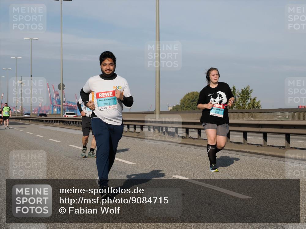 03.10.2025 - Köhlbrandbrückenlauf Fabian Wolf http://msf.ph/oto/9084715 03.10.2025 10:19:59 Position 3 3347, 3370 meine-sportfotos.de