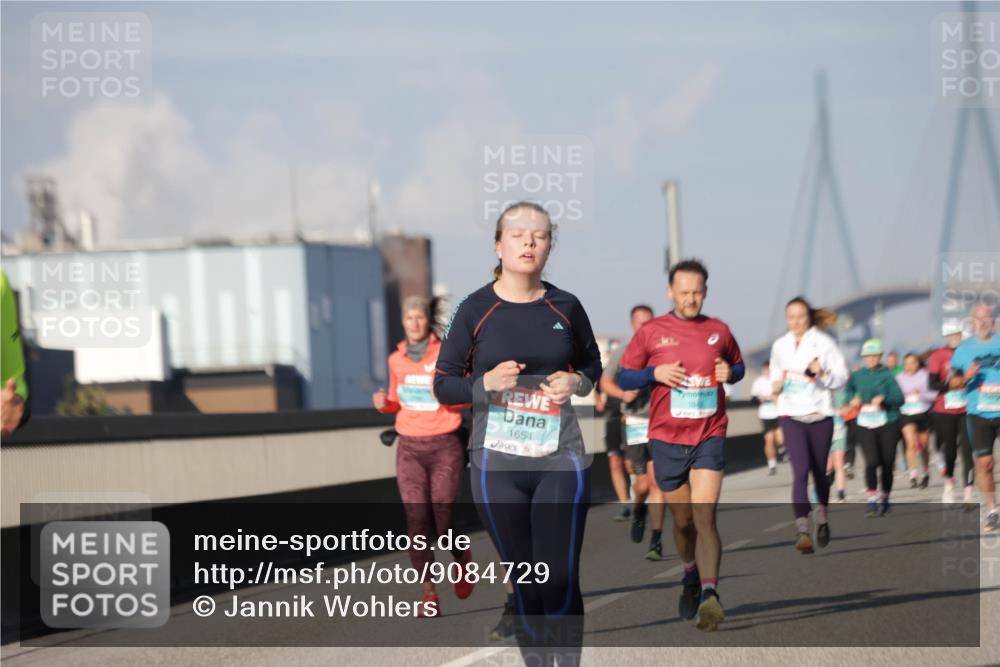 03.10.2025 - Köhlbrandbrückenlauf Jannik Wohlers http://msf.ph/oto/9084729 03.10.2025 09:56:28 Position 3 1654, 1945 meine-sportfotos.de