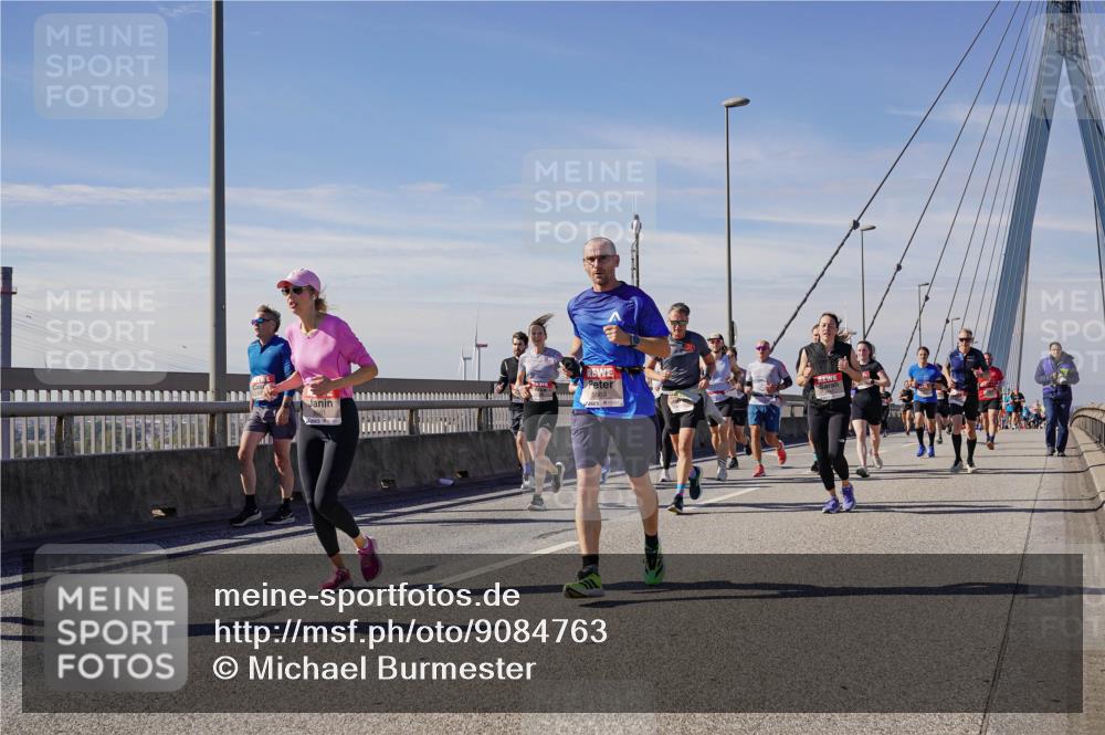 03.10.2025 - Köhlbrandbrückenlauf Michael Burmester http://msf.ph/oto/9084763 03.10.2025 12:42:47 Position 2  meine-sportfotos.de