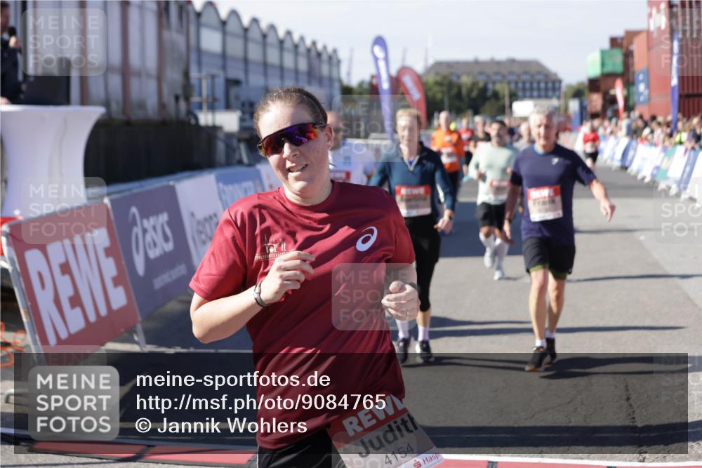 03.10.2025 - Köhlbrandbrückenlauf Jannik Wohlers http://msf.ph/oto/9084765 03.10.2025 13:18:32 Ziel 4154, 4280, 4341, 4560, 4606, 4760, 4796, 4819, 4826, 4882, 5178, 5192, 5440, 5722, 6084, 6700, 6758 meine-sportfotos.de