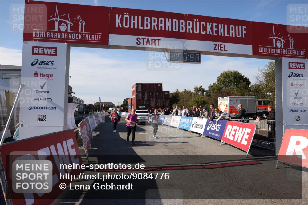 03.10.2025 - Köhlbrandbrückenlauf Lena Gebhardt http://msf.ph/oto/9084776 03.10.2025 13:53:57 Ziel 5603, 5819, 6529 meine-sportfotos.de
