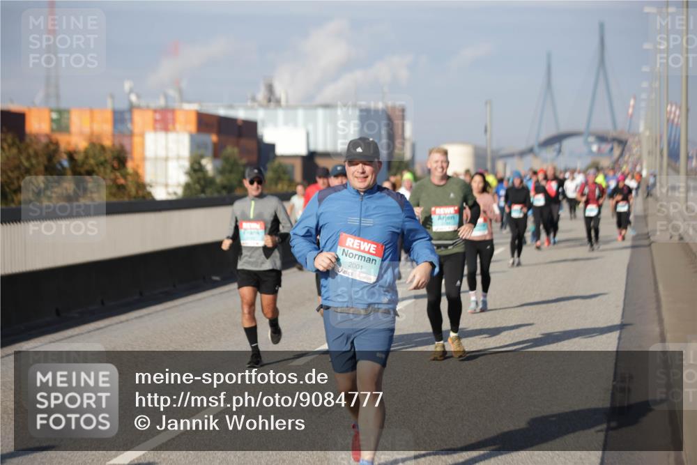 03.10.2025 - Köhlbrandbrückenlauf Jannik Wohlers http://msf.ph/oto/9084777 03.10.2025 10:07:04 Position 3 2001, 60 meine-sportfotos.de