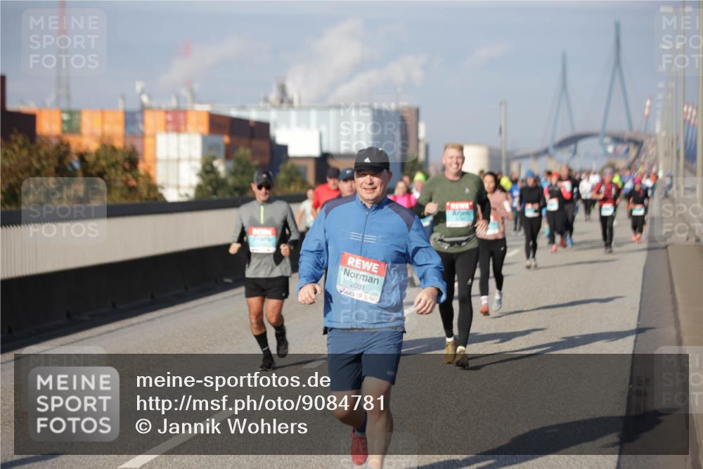 03.10.2025 - Köhlbrandbrückenlauf Jannik Wohlers http://msf.ph/oto/9084781 03.10.2025 10:07:04 Position 3 2001 meine-sportfotos.de