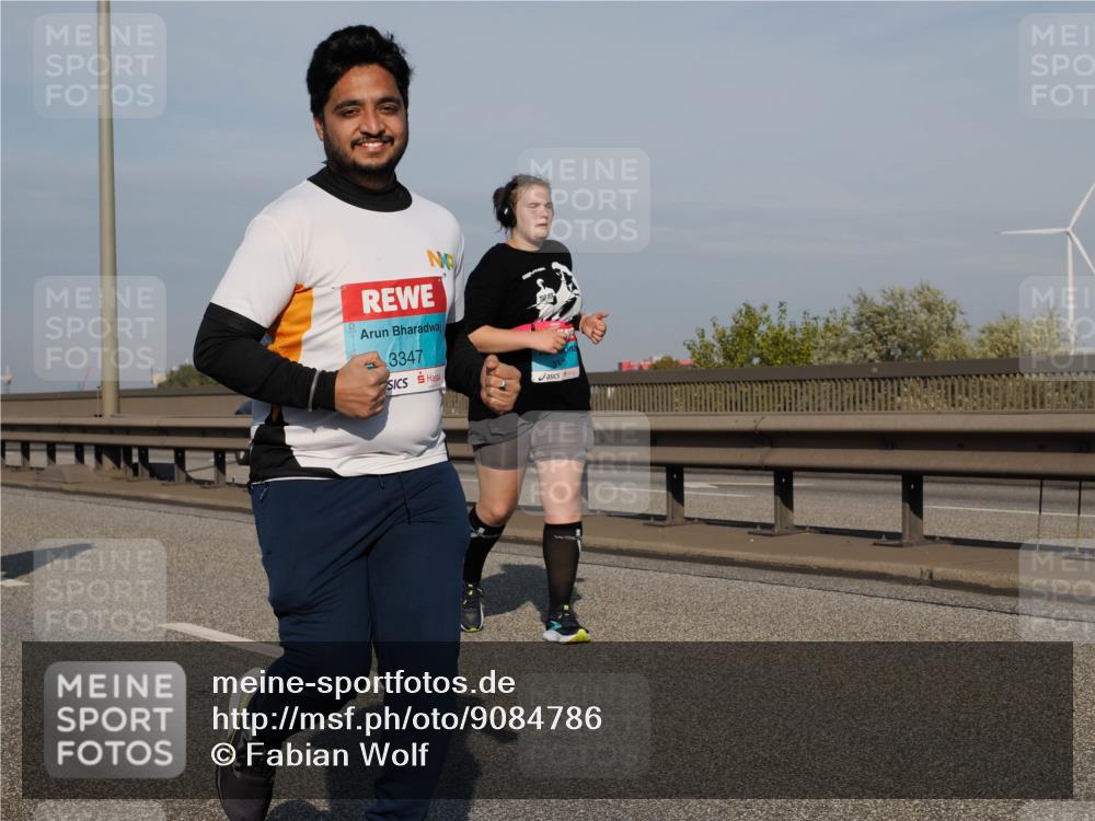 03.10.2025 - Köhlbrandbrückenlauf Fabian Wolf http://msf.ph/oto/9084786 03.10.2025 10:20:00 Position 3 3347 meine-sportfotos.de