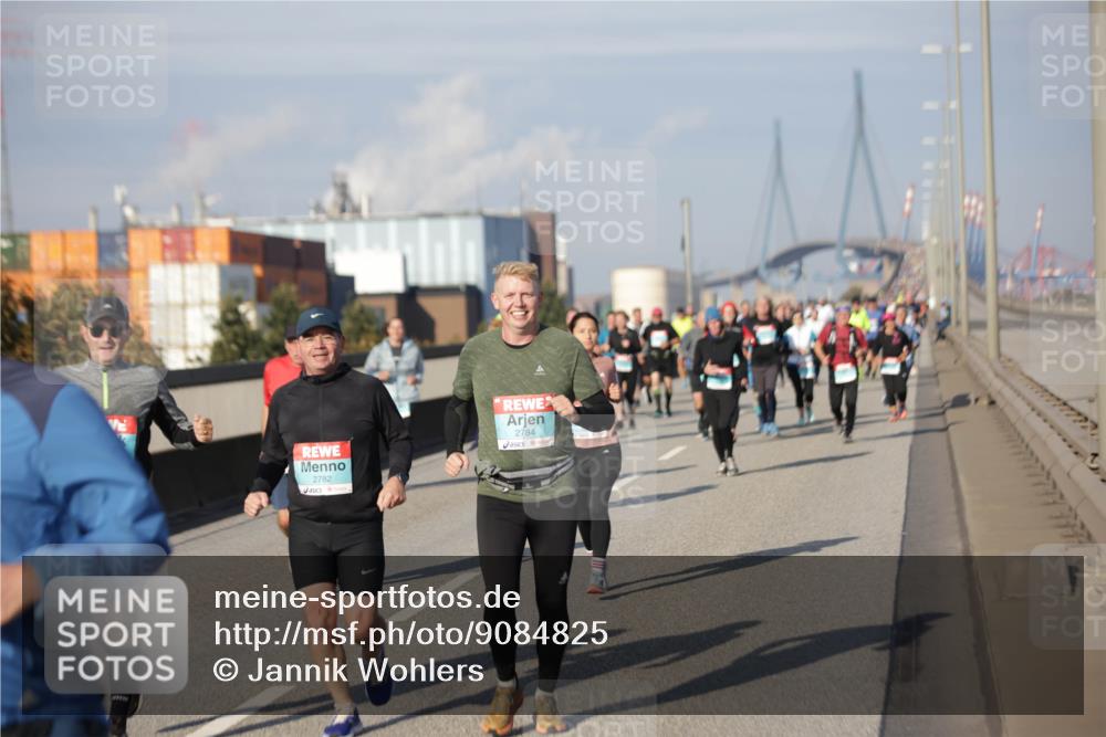 03.10.2025 - Köhlbrandbrückenlauf Jannik Wohlers http://msf.ph/oto/9084825 03.10.2025 10:07:06 Position 3 2782, 2784 meine-sportfotos.de