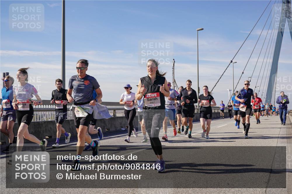 03.10.2025 - Köhlbrandbrückenlauf Michael Burmester http://msf.ph/oto/9084846 03.10.2025 12:42:50 Position 2 4467 meine-sportfotos.de