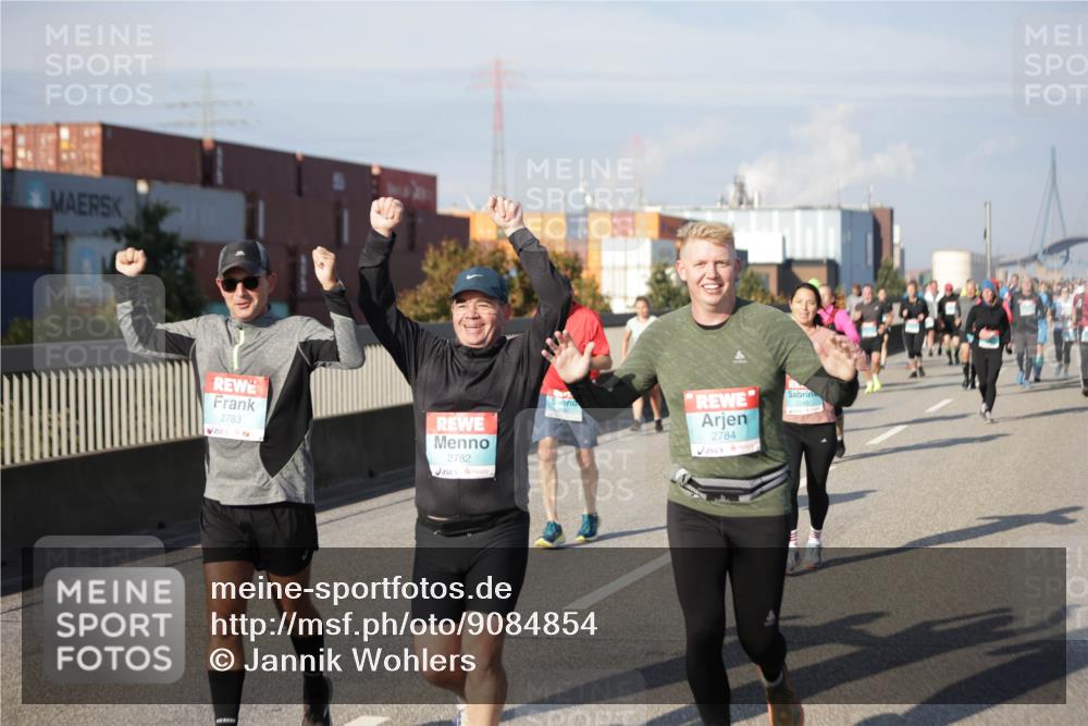 03.10.2025 - Köhlbrandbrückenlauf Jannik Wohlers http://msf.ph/oto/9084854 03.10.2025 10:07:08 Position 3 2783, 2782, 2784 meine-sportfotos.de