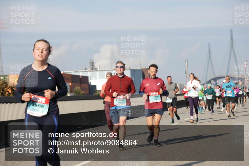 03.10.2025 - Köhlbrandbrückenlauf Jannik Wohlers http://msf.ph/oto/9084864 03.10.2025 09:56:30 Position 3 2150, 1945 meine-sportfotos.de