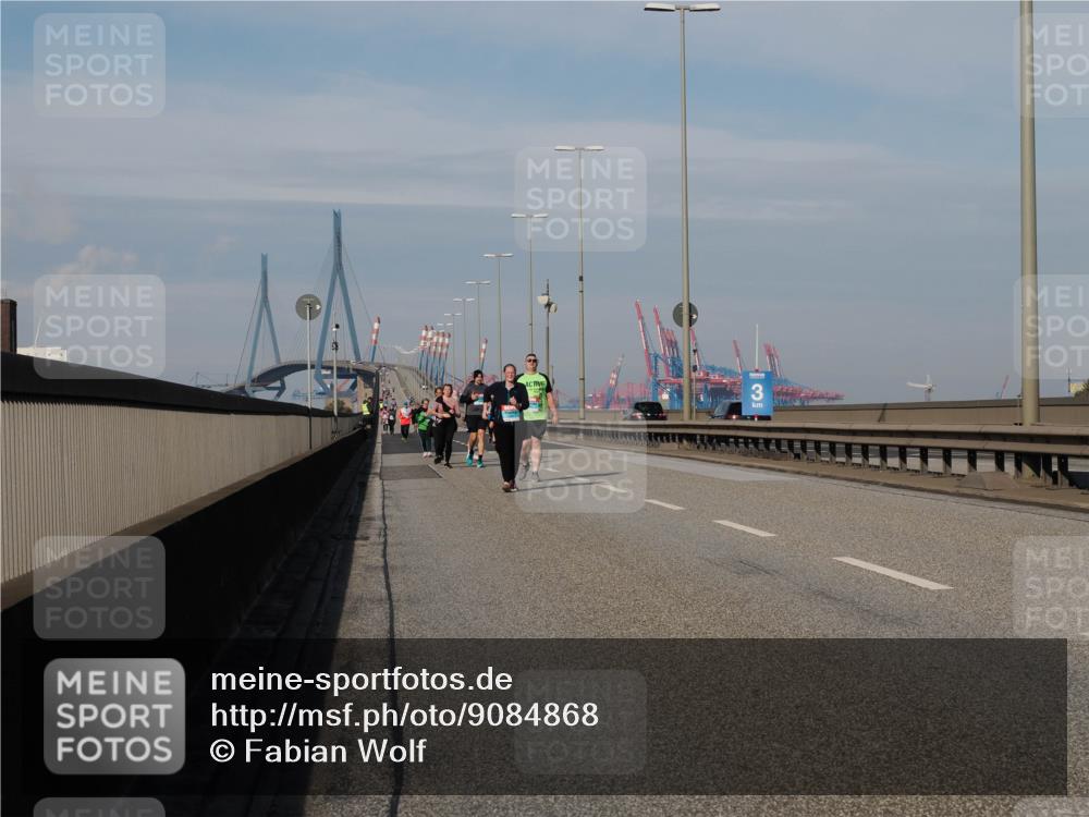 03.10.2025 - Köhlbrandbrückenlauf Fabian Wolf http://msf.ph/oto/9084868 03.10.2025 10:20:07 Position 3  meine-sportfotos.de