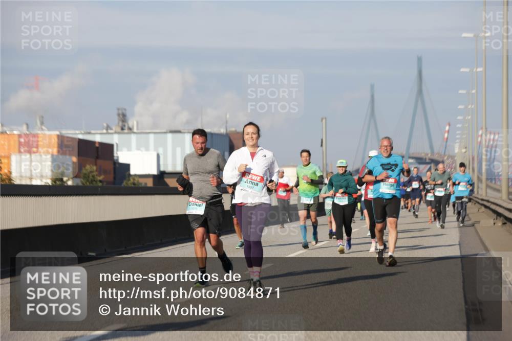 03.10.2025 - Köhlbrandbrückenlauf Jannik Wohlers http://msf.ph/oto/9084871 03.10.2025 09:56:34 Position 3 1015, 1387 meine-sportfotos.de