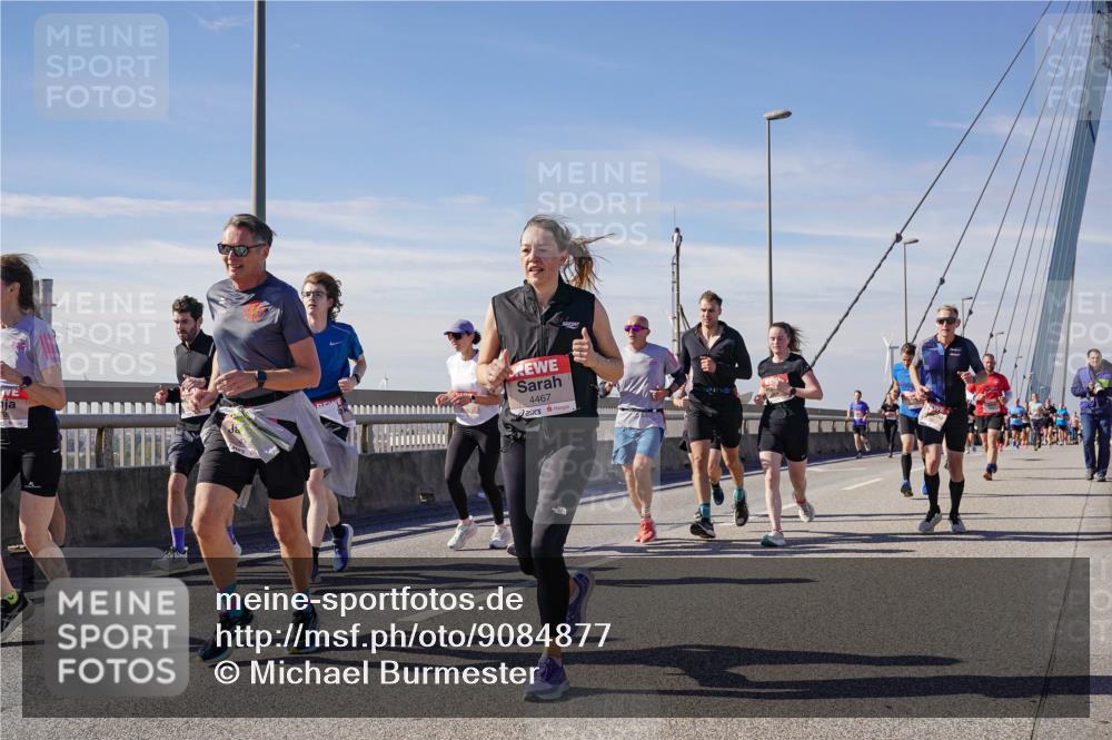 03.10.2025 - Köhlbrandbrückenlauf Michael Burmester http://msf.ph/oto/9084877 03.10.2025 12:42:50 Position 2 4467 meine-sportfotos.de