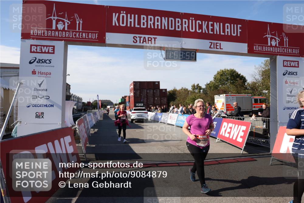 03.10.2025 - Köhlbrandbrückenlauf Lena Gebhardt http://msf.ph/oto/9084879 03.10.2025 13:53:59 Ziel 5603, 5819, 6529, 6549 meine-sportfotos.de