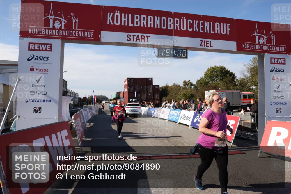 03.10.2025 - Köhlbrandbrückenlauf Lena Gebhardt http://msf.ph/oto/9084890 03.10.2025 13:53:59 Ziel 5603, 5819, 6529, 6549 meine-sportfotos.de