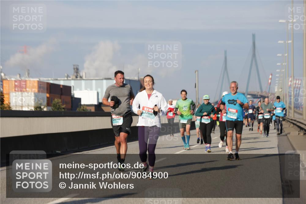 03.10.2025 - Köhlbrandbrückenlauf Jannik Wohlers http://msf.ph/oto/9084900 03.10.2025 09:56:34 Position 3 1387 meine-sportfotos.de