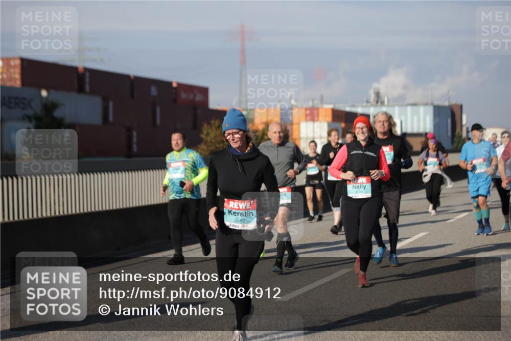 03.10.2025 - Köhlbrandbrückenlauf Jannik Wohlers http://msf.ph/oto/9084912 03.10.2025 10:07:15 Position 3 2562, 3199 meine-sportfotos.de