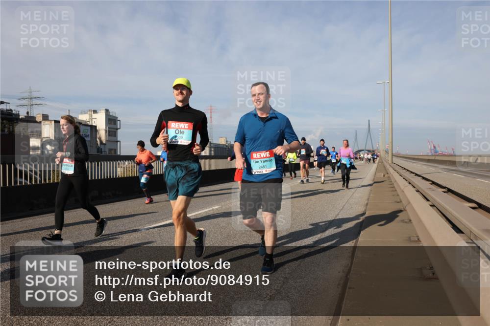 03.10.2025 - Köhlbrandbrückenlauf Lena Gebhardt http://msf.ph/oto/9084915 03.10.2025 10:05:23 Position 2 1539, 2451 meine-sportfotos.de