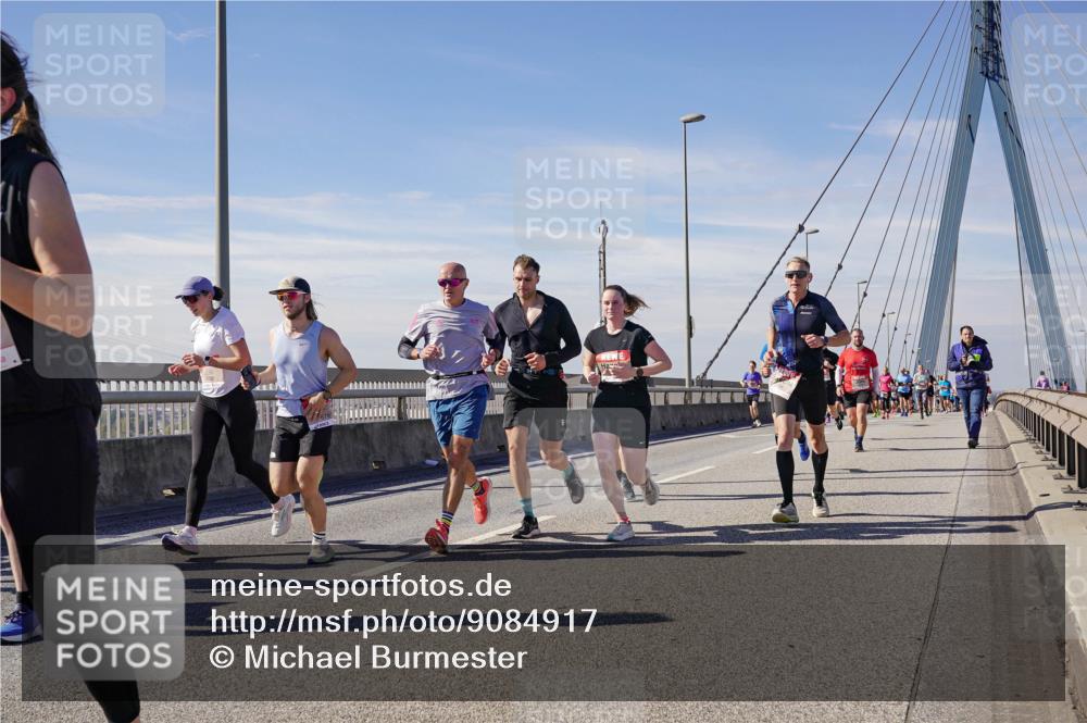 03.10.2025 - Köhlbrandbrückenlauf Michael Burmester http://msf.ph/oto/9084917 03.10.2025 12:42:51 Position 2  meine-sportfotos.de