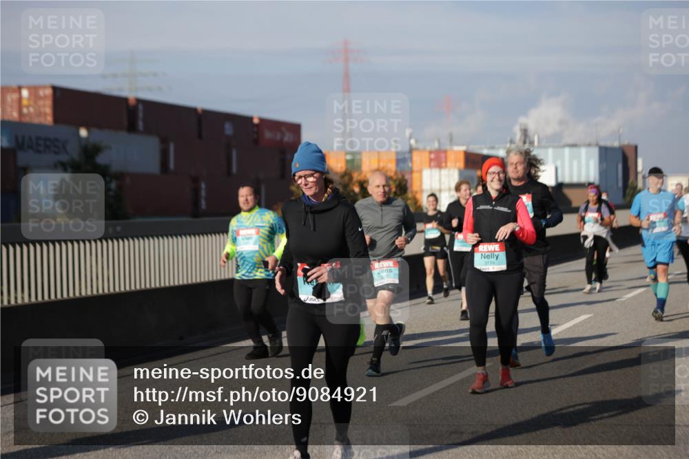 03.10.2025 - Köhlbrandbrückenlauf Jannik Wohlers http://msf.ph/oto/9084921 03.10.2025 10:07:15 Position 3 3199 meine-sportfotos.de