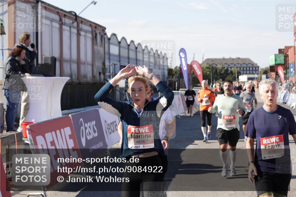 03.10.2025 - Köhlbrandbrückenlauf Jannik Wohlers http://msf.ph/oto/9084922 03.10.2025 13:18:34 Ziel 4154, 4280, 4341, 4560, 4606, 4760, 4796, 4812, 4819, 4826, 4882, 5115, 5178, 5192, 5722, 6084, 6596, 6700, 6758 meine-sportfotos.de