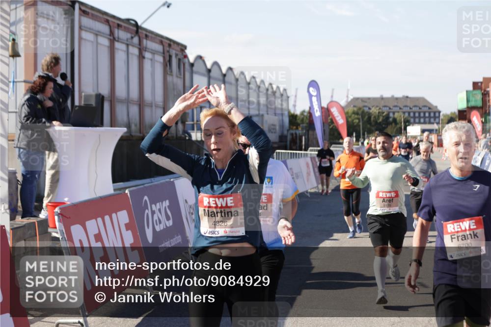 03.10.2025 - Köhlbrandbrückenlauf Jannik Wohlers http://msf.ph/oto/9084929 03.10.2025 13:18:34 Ziel 4154, 4280, 4341, 4560, 4606, 4760, 4796, 4812, 4819, 4826, 4882, 5115, 5178, 5192, 5722, 6084, 6596, 6700, 6758 meine-sportfotos.de