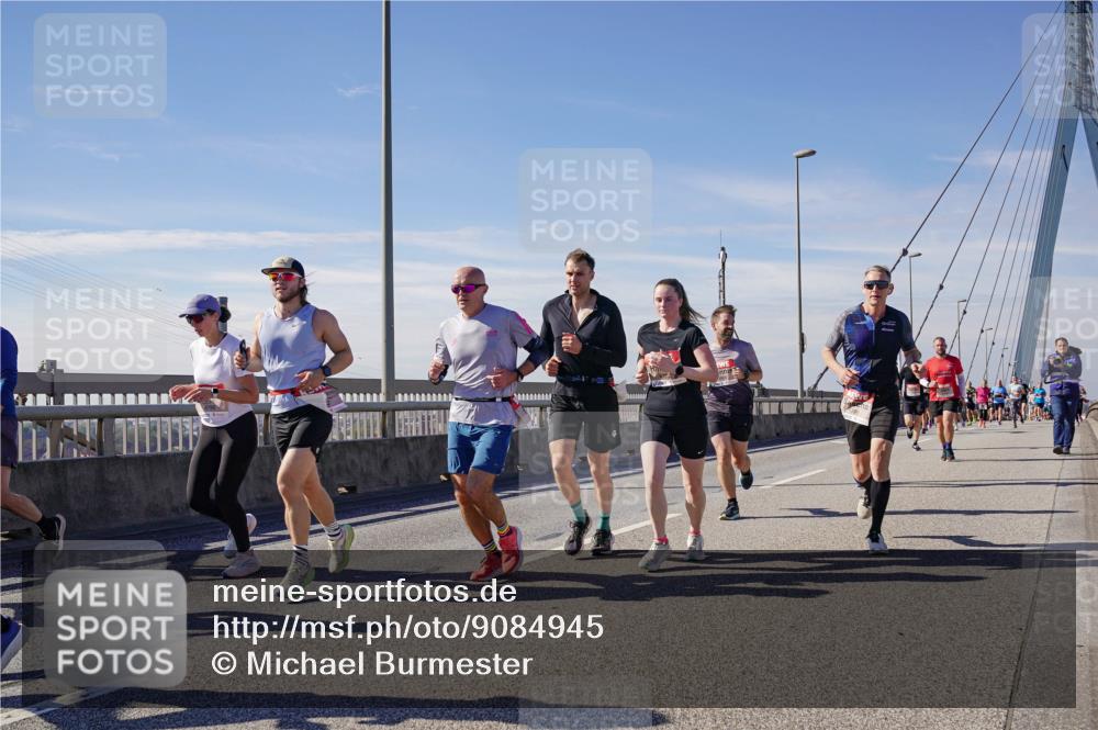 03.10.2025 - Köhlbrandbrückenlauf Michael Burmester http://msf.ph/oto/9084945 03.10.2025 12:42:51 Position 2  meine-sportfotos.de