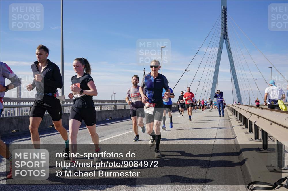03.10.2025 - Köhlbrandbrückenlauf Michael Burmester http://msf.ph/oto/9084972 03.10.2025 12:42:52 Position 2  meine-sportfotos.de