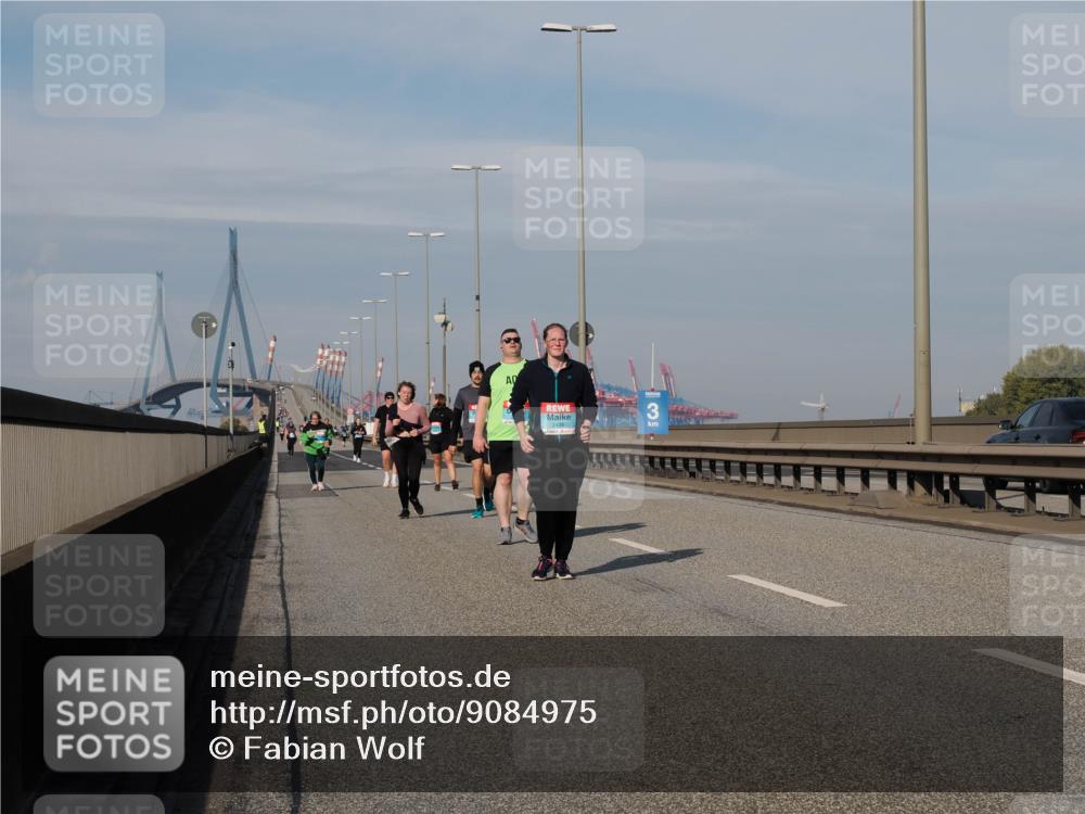 03.10.2025 - Köhlbrandbrückenlauf Fabian Wolf http://msf.ph/oto/9084975 03.10.2025 10:20:15 Position 3 2428 meine-sportfotos.de
