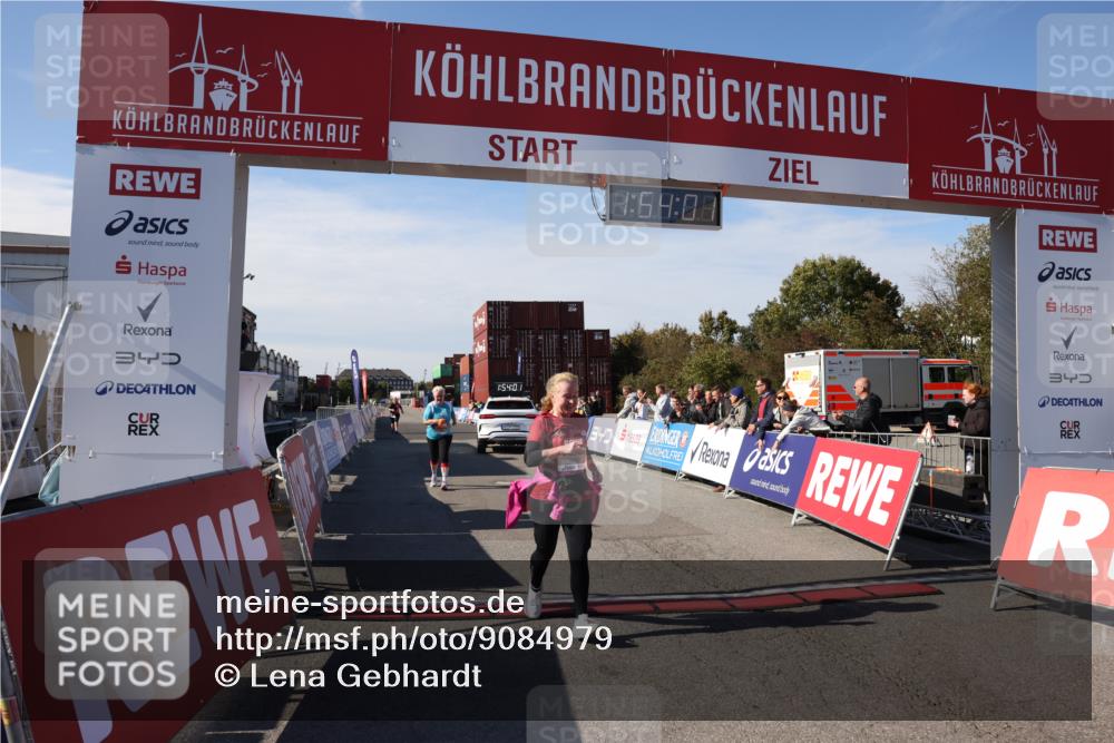 03.10.2025 - Köhlbrandbrückenlauf Lena Gebhardt http://msf.ph/oto/9084979 03.10.2025 13:54:01 Ziel 5603, 5819, 6529, 6549 meine-sportfotos.de