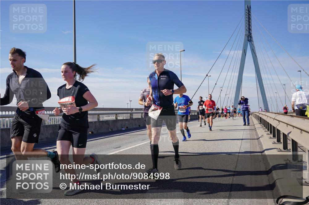 03.10.2025 - Köhlbrandbrückenlauf Michael Burmester http://msf.ph/oto/9084998 03.10.2025 12:42:52 Position 2  meine-sportfotos.de
