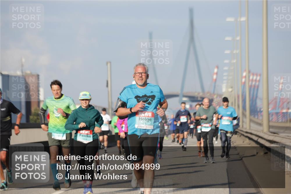 03.10.2025 - Köhlbrandbrückenlauf Jannik Wohlers http://msf.ph/oto/9084999 03.10.2025 09:56:36 Position 3 1418, 1642 meine-sportfotos.de