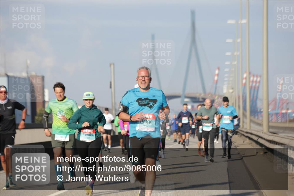 03.10.2025 - Köhlbrandbrückenlauf Jannik Wohlers http://msf.ph/oto/9085006 03.10.2025 09:56:36 Position 3 1418, 1642 meine-sportfotos.de